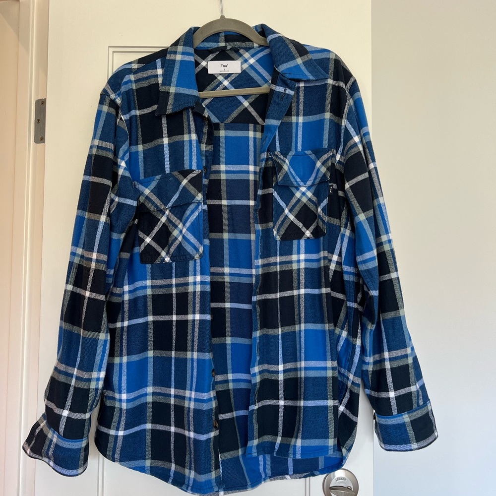 Aritzia TNA Oversized Flannel Shirt Size 2/Small